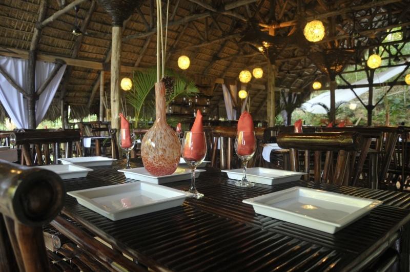 Dominican Tree House Village Samana Exterior foto